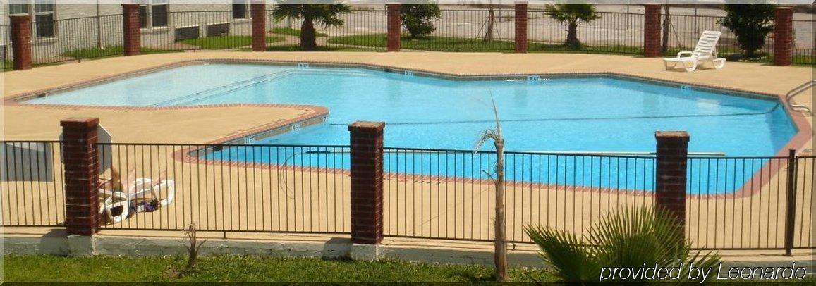 Bays Inn And Suites Бейтаун Экстерьер фото